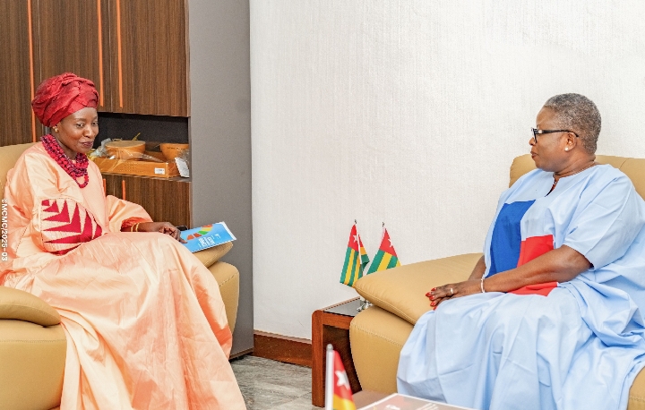 Communication et développement: Échanges entre Yawa Kouigan et Coumba Sow